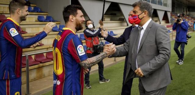 开云-无奈没钱留梅西是真，但拉波尔塔也做出了选择