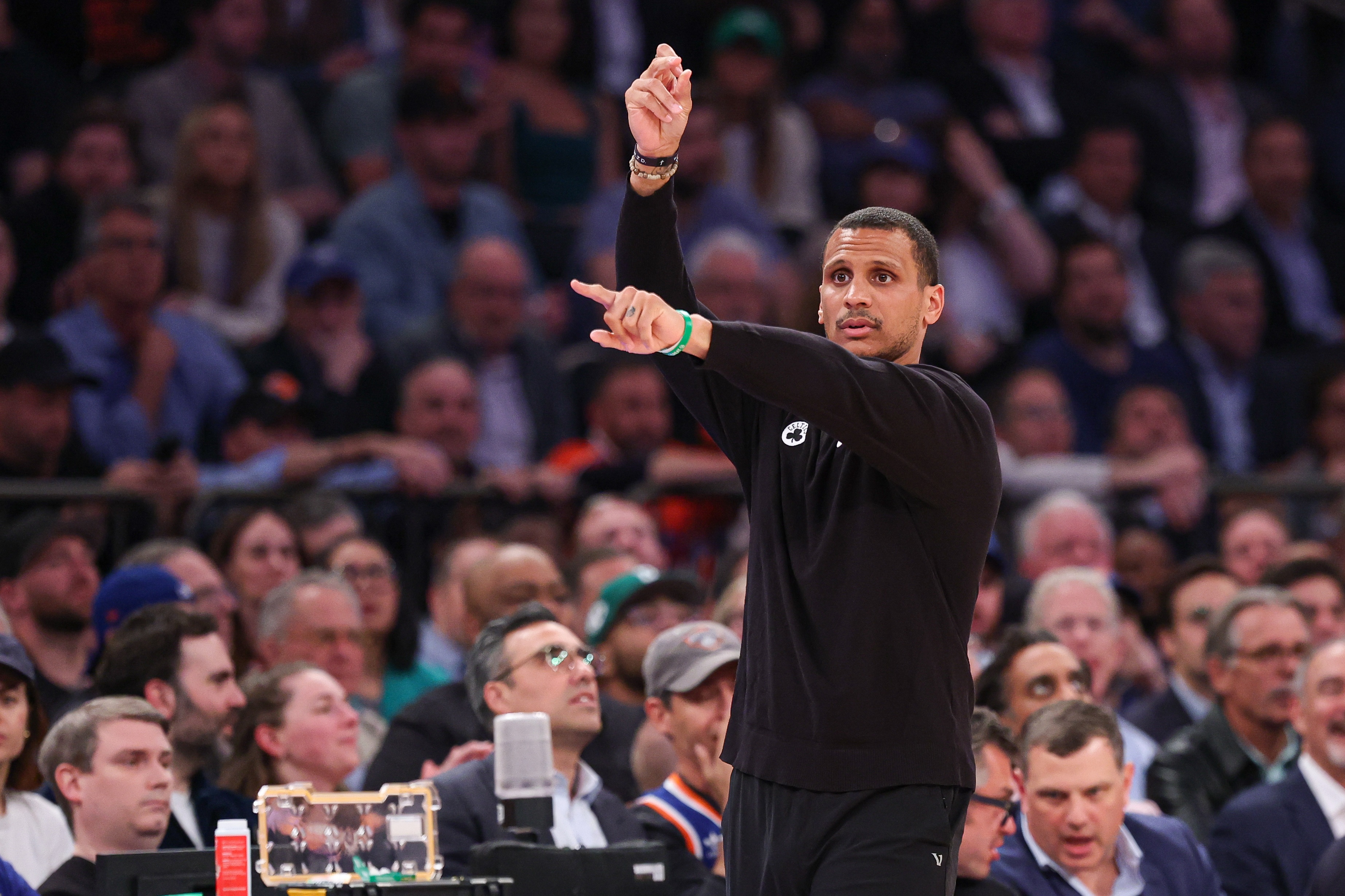 kaiyun-马祖拉：战绩体现的是我们球队 都是队员们的功劳 与我个人无关